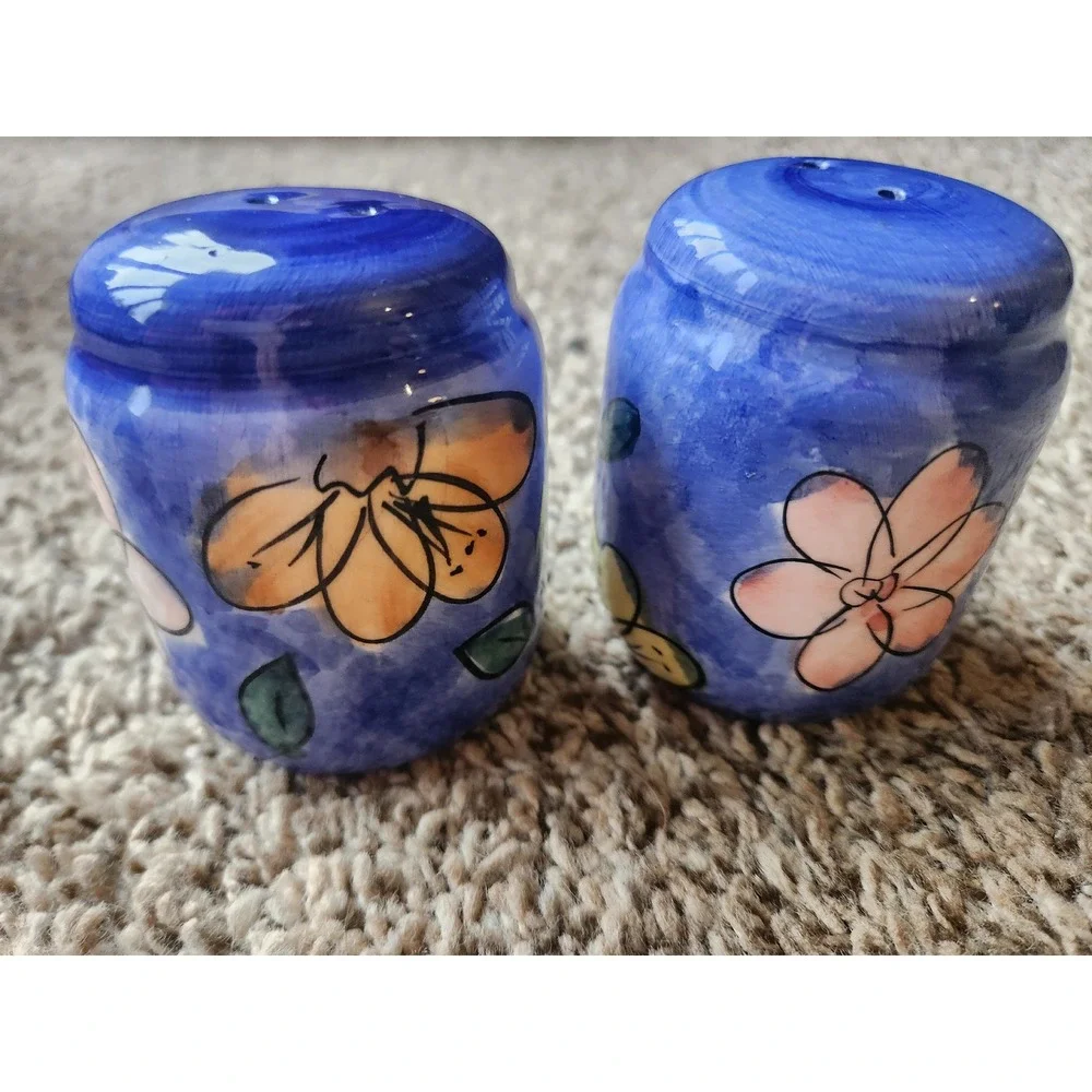 Vintage Hand Painted Floral Ceramic Salt and Pepper Shakers Blue Glaze‎ Set